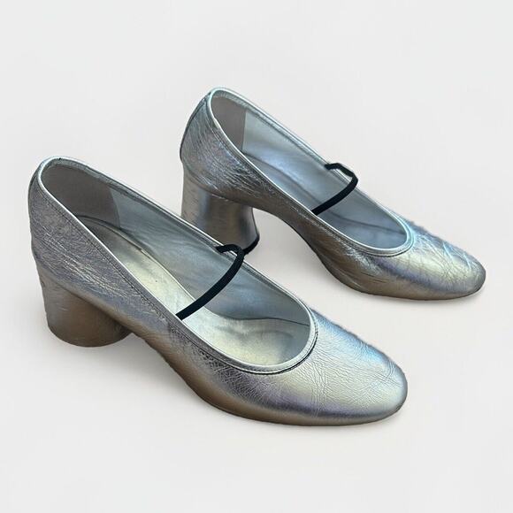 Khaite Lorimer Crinkled Leather Metallic Mary Jane Pumps Silver Size 37 - Picture 6 of 10